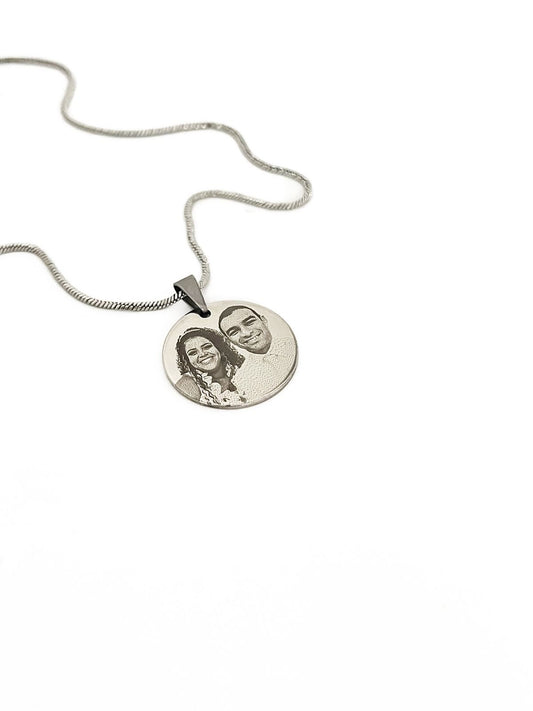 Beautiful Picture Round Necklace - Personalized