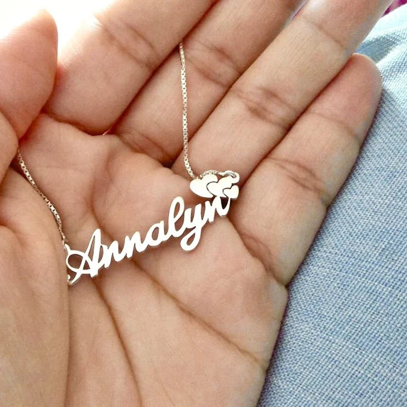 Name Necklace with 3 Small Hearts