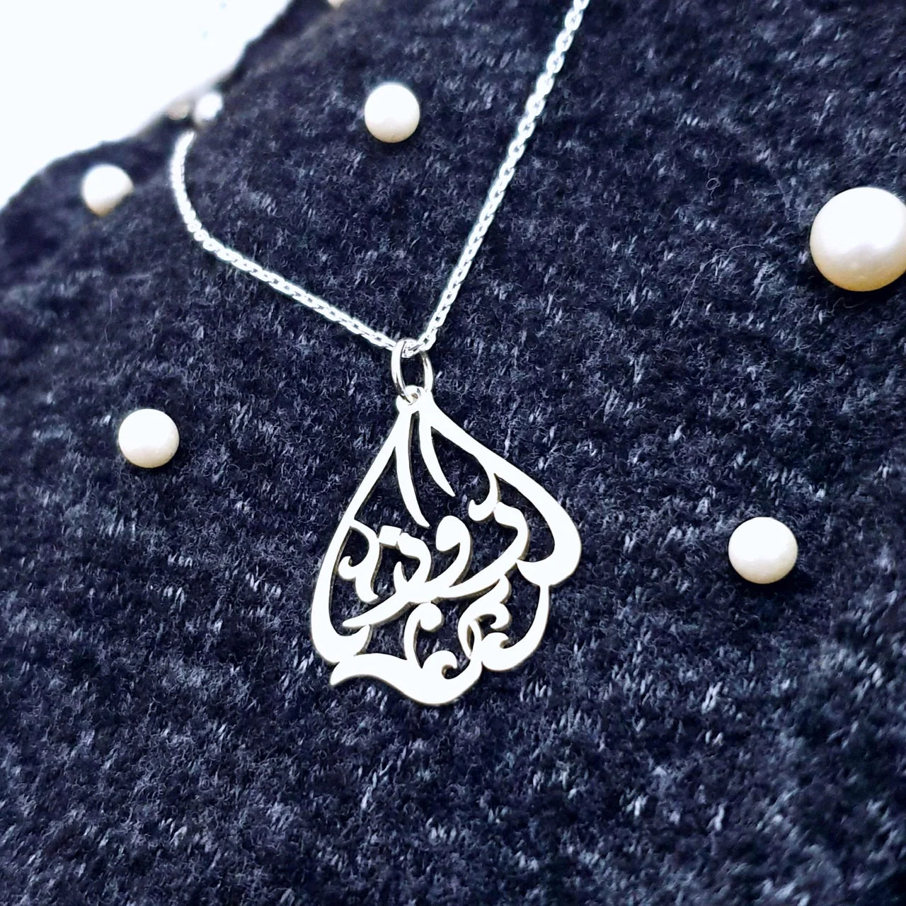 Personalized Arabic Name Necklace in Tear Drop Shape